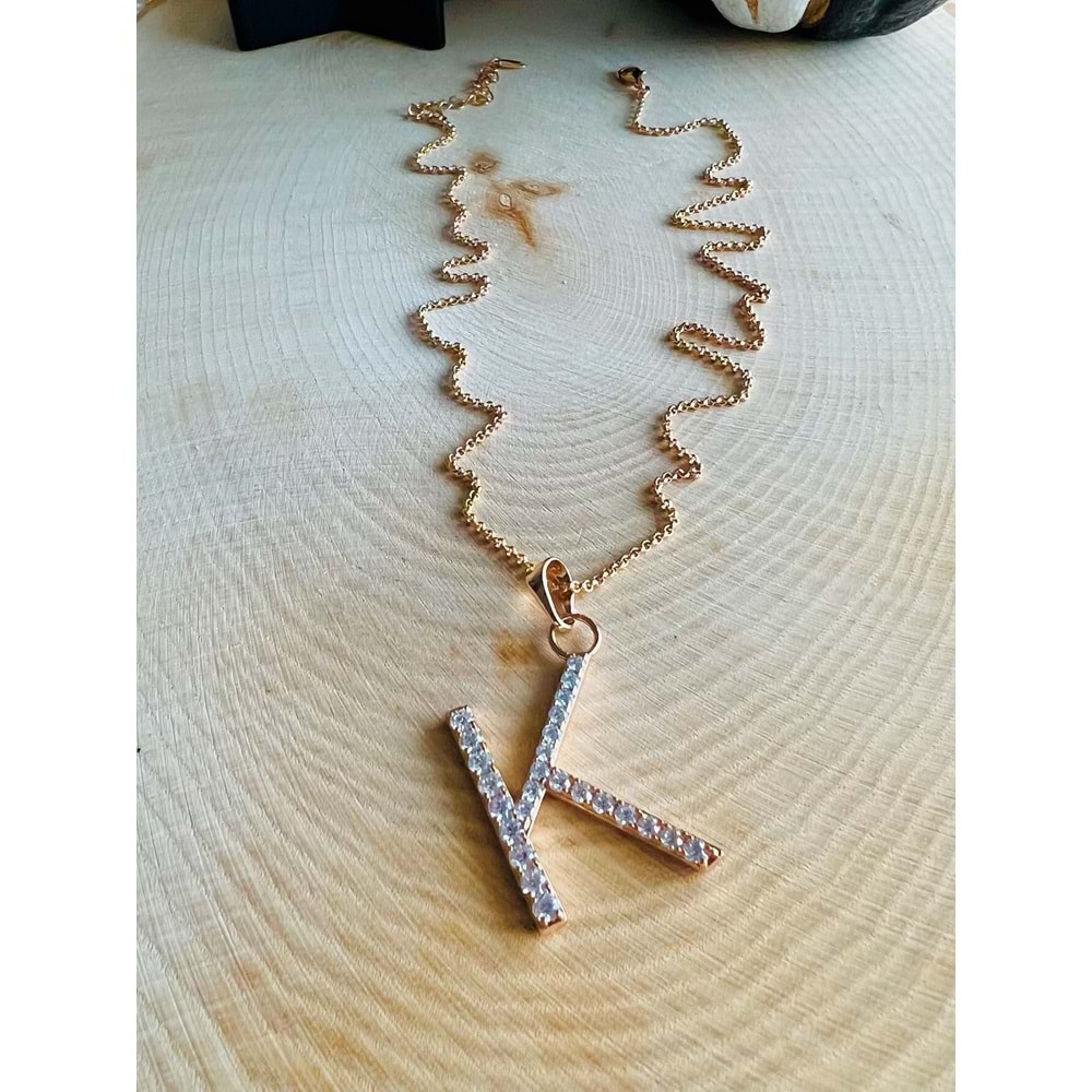 XUPING ROSE RENK K HARF TAŞLI KOLYE ACR0055