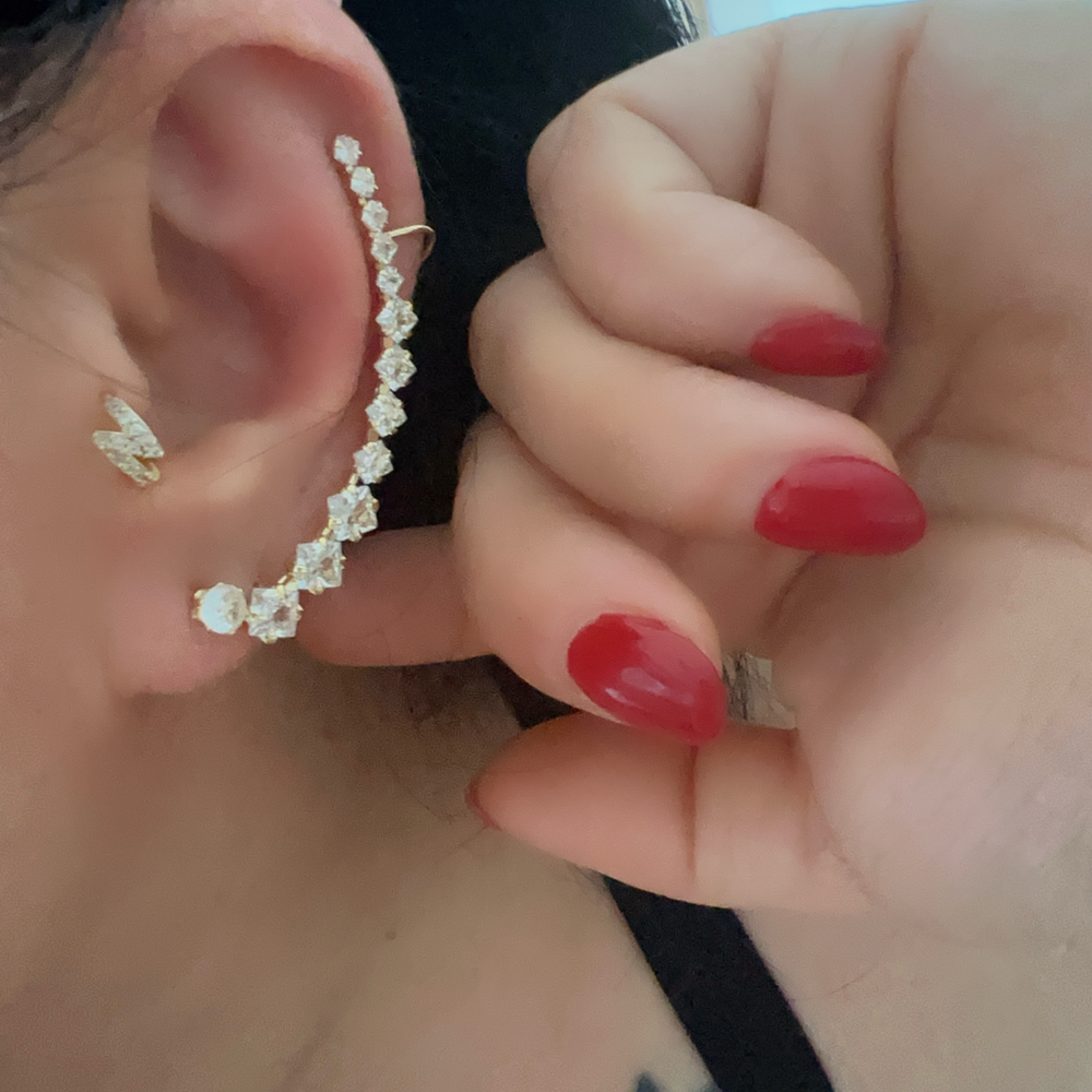 TEKTAŞ KÜPELİ SUYOLU KIKIRDAK KÜPE-GOLD RENK ACR0097