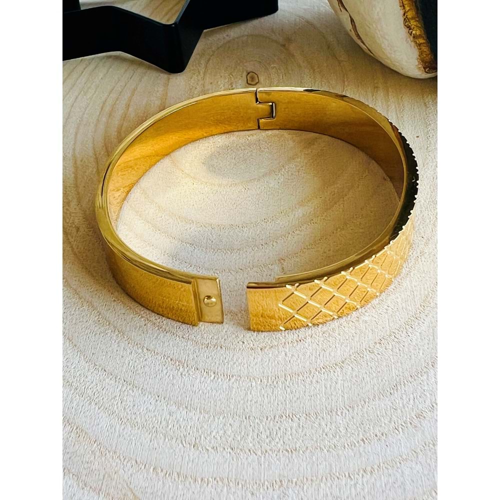 GOLD RENK PETEK DESEN ÇELİK KELEPÇE ACR0474