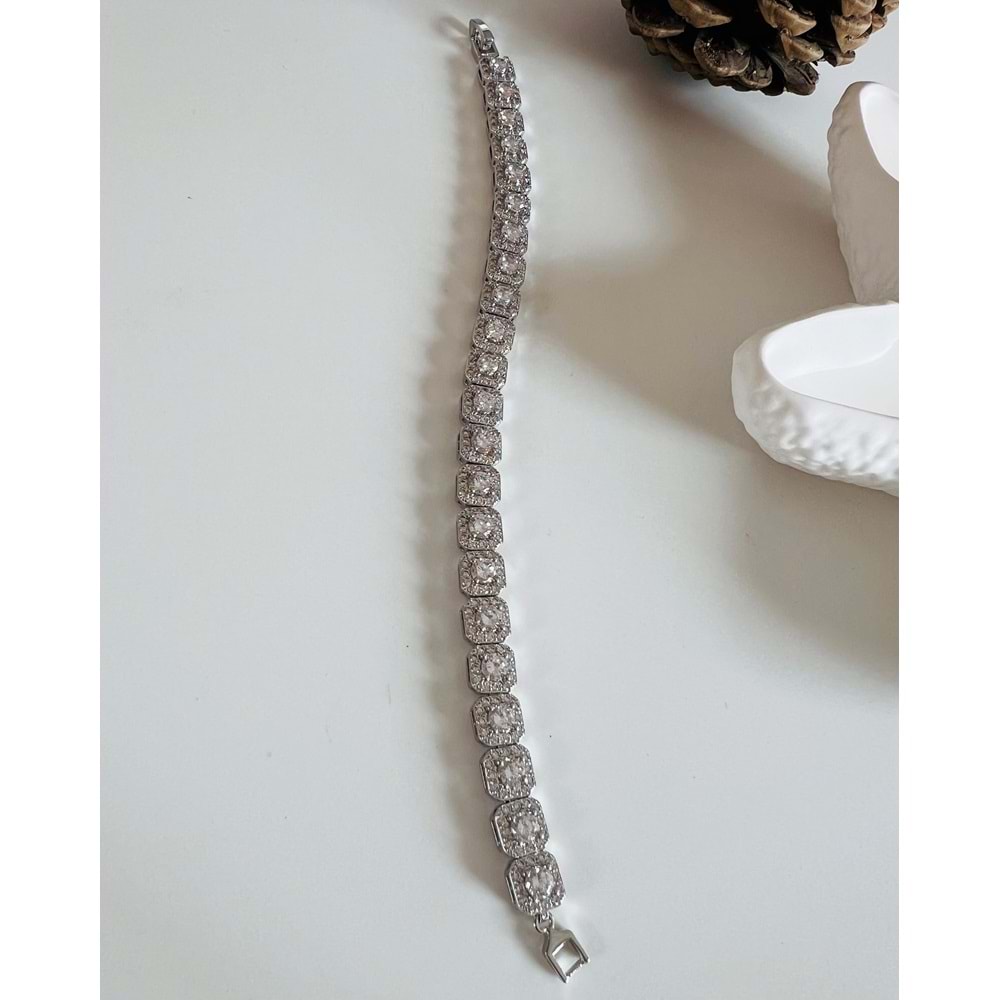 ÇELİK KARE TAŞLI SUYOLU BİLEKLİK 18 CM GÜMÜŞ RENK ACR2272