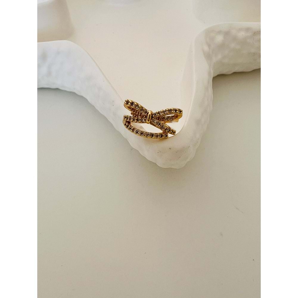 FİYONKLU, KISTIRMALI KIKIRDAK KÜPE GOLD ACR2543