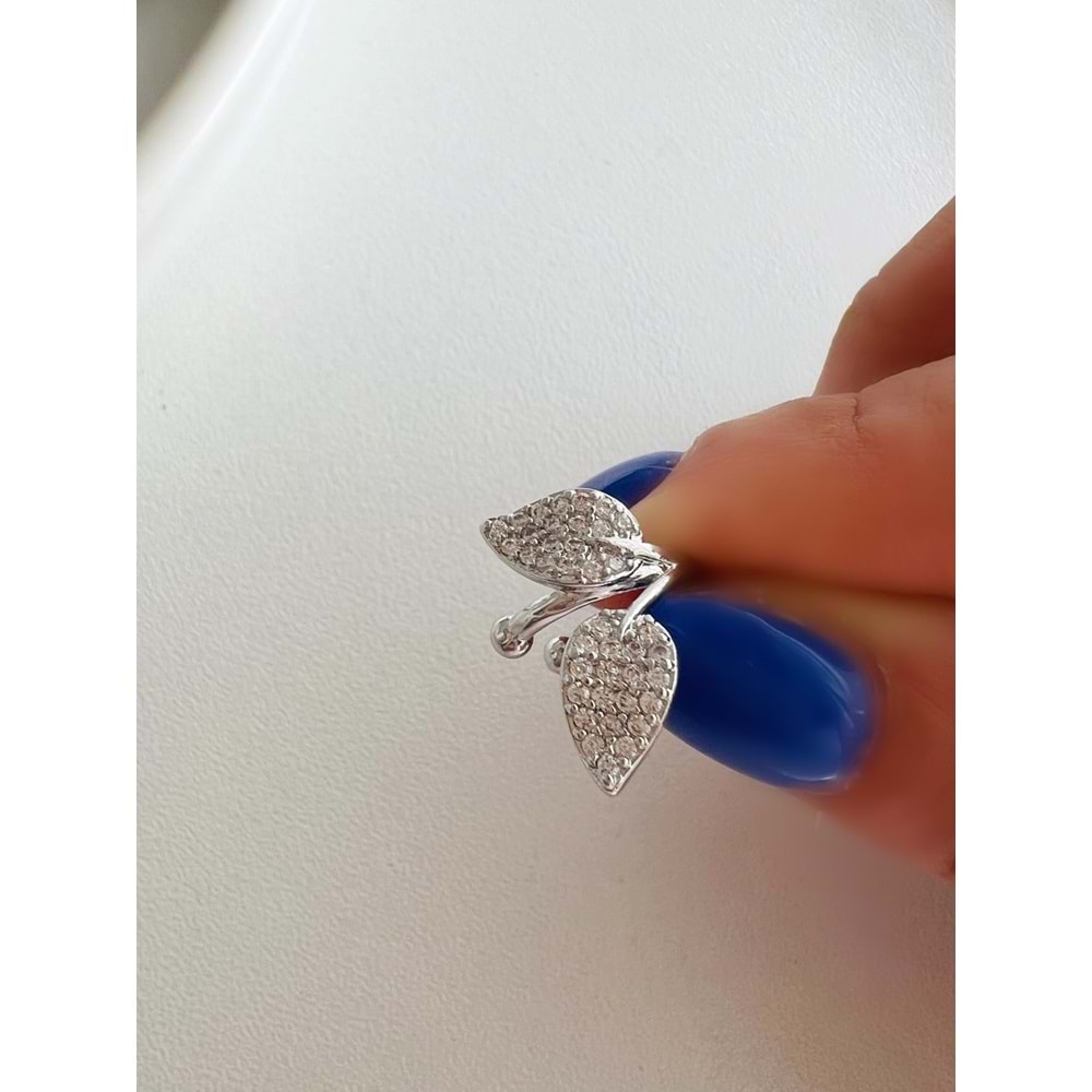 İKİLİ YAPRAK GÖRÜNÜMLÜ, KISTIRMALI, KIKIRDAK KÜPE GÜMÜŞ ACR3710