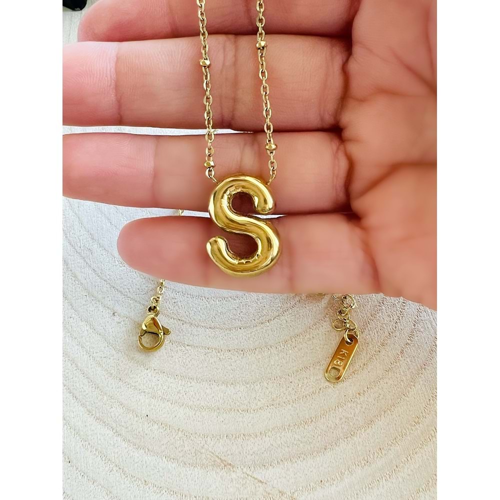 GOLD RENK S HARF ÇELİK BALON KOLYE ACR5628