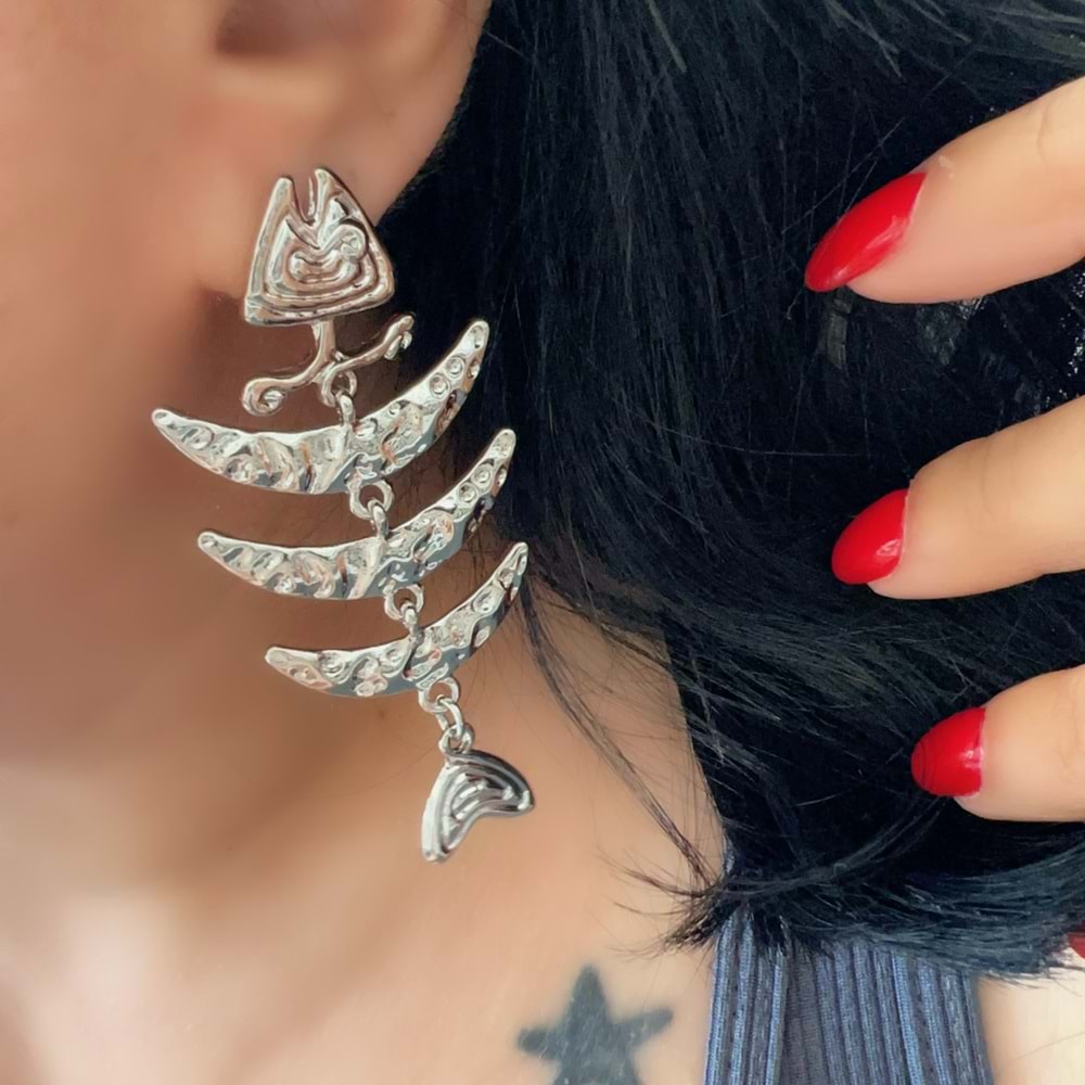 ÖZEL SERİ MARKA MODEL BONE KÜPE-GÜMÜŞ RENK ACR7297