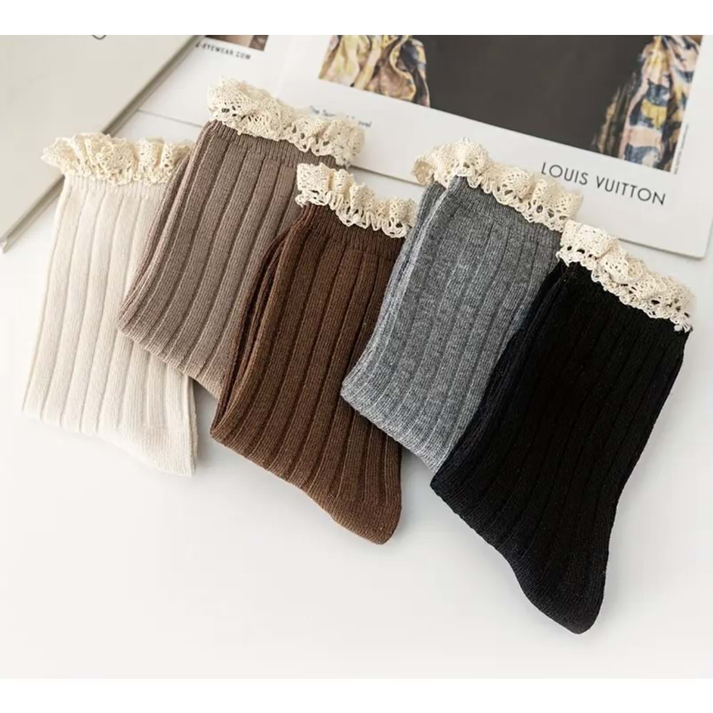 KIZ ÇOCUKLARI İÇİN VİNTAGE DANTELLİ, FIRFIRLI, ÇORAP (9-12Y) ACR7489