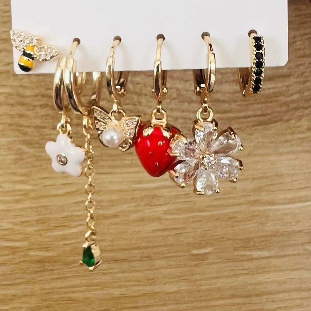 6'LI ÇİLEKLİ, ARILI, ÇİÇEKLİ SET KÜPE-GOLD RENK ACR7640