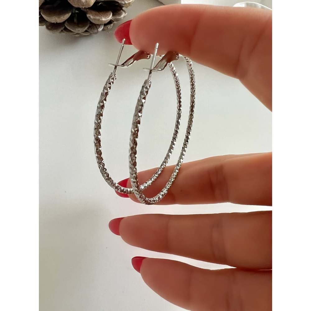 IŞILTILI HALKA KÜPE-GÜMÜŞ RENK ACR7843