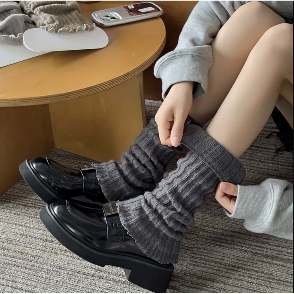 KADINLAR İÇİN DİKEY ÇİZGİLİ, MODA, ÇOK YÖNLÜ BALDIR ÇORAPLARI ACR7845