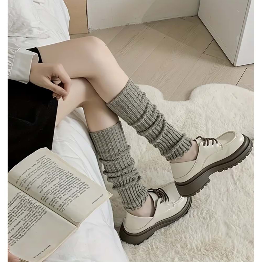 KADINLAR İÇİN DİKEY ÇİZGİLİ, MODA, ÇOK YÖNLÜ BALDIR ÇORAPLARI ACR7845