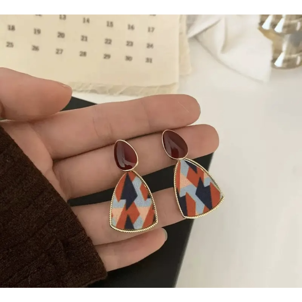 BORDO RENKLİ GEOMETRİK KÜPE ACR8218