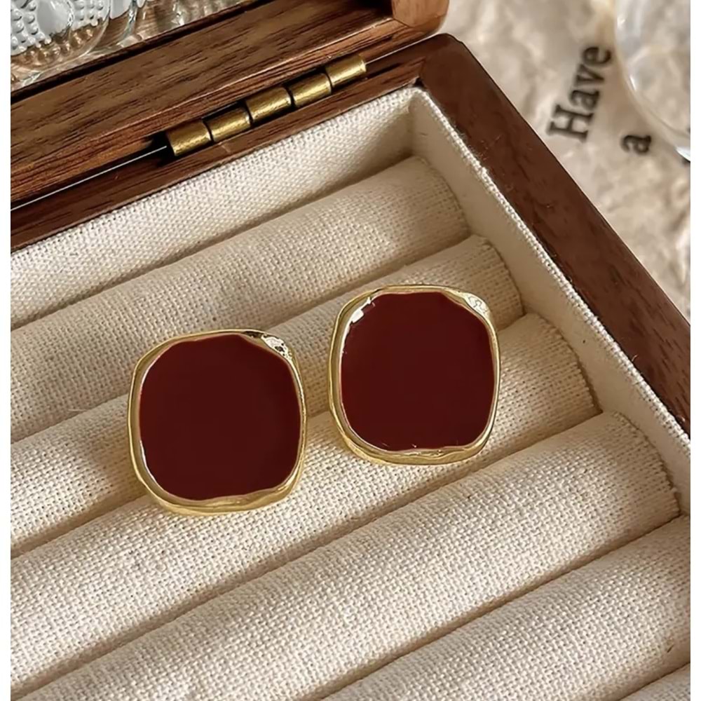 VİNTAGE KIRMIZI KARE KÜPE ACR8222