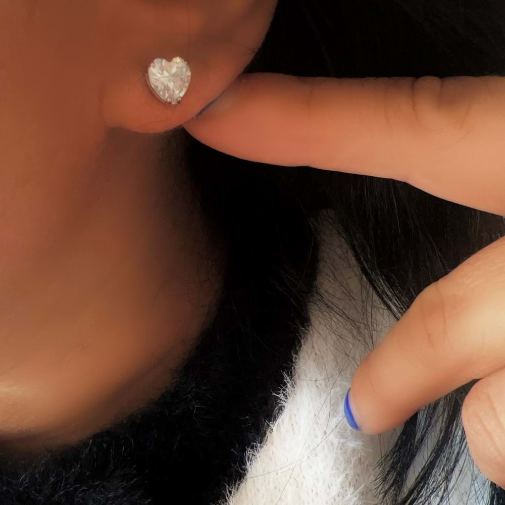 XUPING GÜMÜŞ RENK TAŞLI MİNİMAL KALP KÜPE 6MM ACR9494