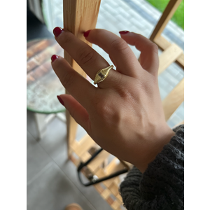 AYARLANABİLİR GOLD RENK KARE TAŞ DİLİMLİ YÜZÜK ACR0034