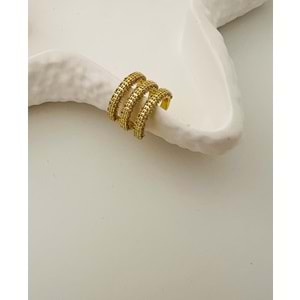 ÜÇLÜ GÖRÜNÜMLÜ, KISTIRMALI KIKIRDAK KÜPE GOLD ACR2534