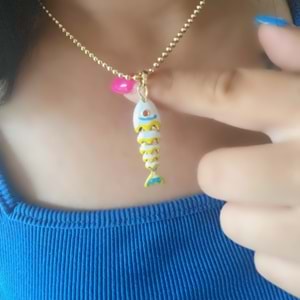 BEYAZ MİNELİ BALIK ÇELİK KOLYE 40+5CM-GOLD ACR6170