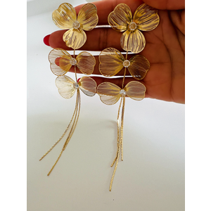 ÜÇLÜ SALLANTILI ÇİÇEK KÜPE-GOLD RENK ACR7306