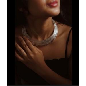 ÖZEL SERİ MARKA MODEL TEL TASARIM CHOKER KOLYE-GÜMÜŞ RENK ACR7477