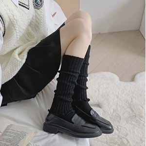 KADINLAR İÇİN DİKEY ÇİZGİLİ, MODA, ÇOK YÖNLÜ BALDIR ÇORAPLARI ACR7845