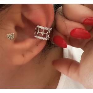 YILDIZLI KIKIRDAK (EARCUFF) KÜPE-GÜMÜŞ RENK ACR7957