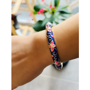 ÖZEL SERİ LACİVERT MİNELİ, ÇİÇEK DESENLİ KELEPÇE ACR8700