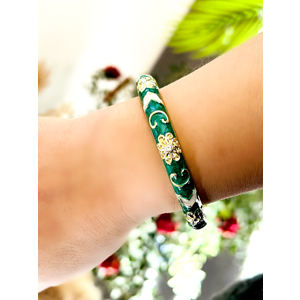 ÖZEL SERİ YEŞİL MİNELİ, ÇİÇEK DESENLİ KELEPÇE ACR8709