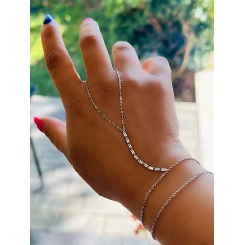 ÖZEL SERİ BİLEKTEN ÇİFT DOLAMALI,BAGET TAŞLI ŞAHMERAN-GÜMÜŞ RENK ACR6930