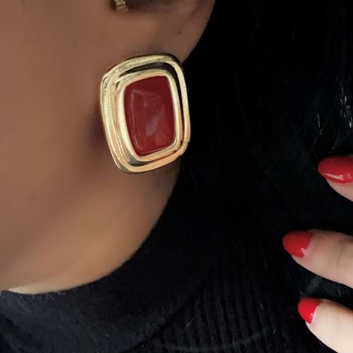 GOLD ÇERÇEVELİ KIRMIZI RENK KÜPE ACR8580