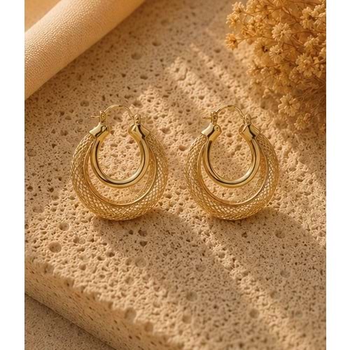 İÇ İÇE GEÇMELİ, GOLD RENK, İKİLİ HALKA GÖRÜNÜMLÜ IŞILTILI KÜPE ACR9803