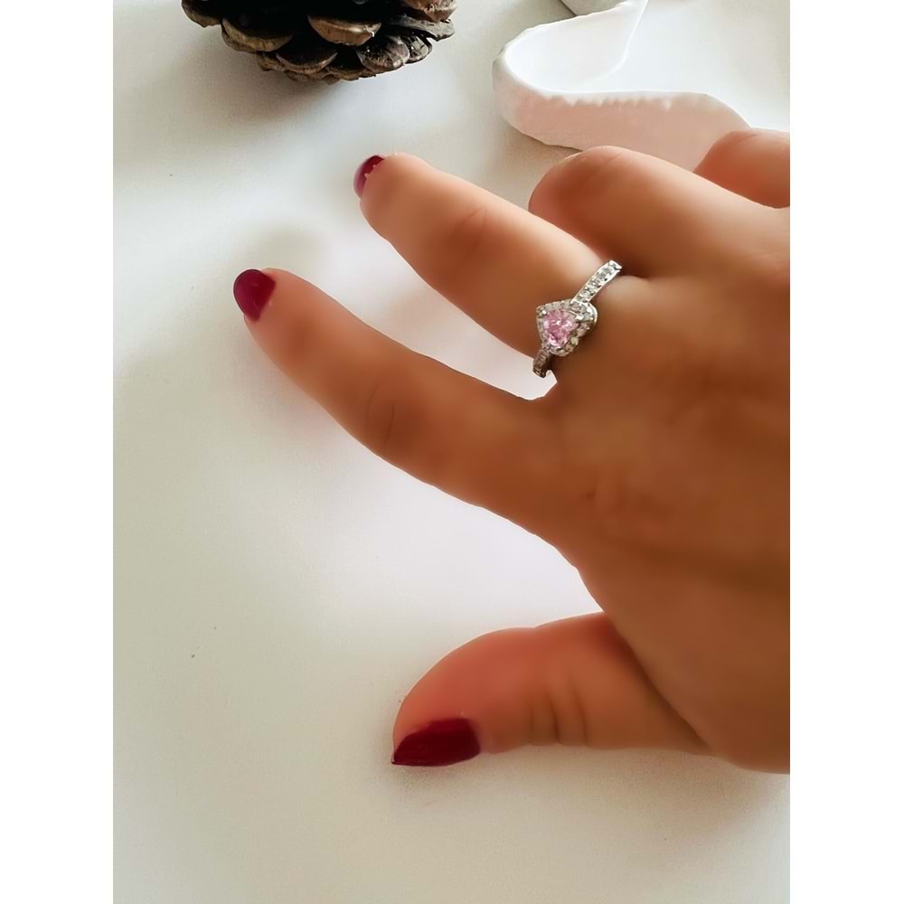 AYARLANABİLİR PEMBE TAŞLI ÇELİK KALP YÜZÜK GÜMÜŞ RENK ACR1802