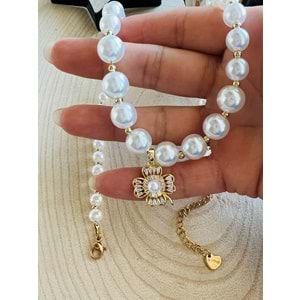 GOLD RENK ÇİÇEK DETAYLI İNCİ ÇELİK KOLYE 43+6 CM ACR4891