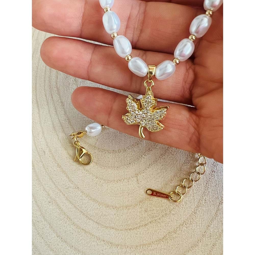 GOLD RENK ÇELİK İNCİLİ YAPRAK KOLYE 38+5 CM ACR5936