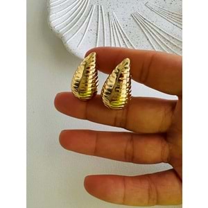 GOLD RENK ÇİZGİ DESEN ÇELİK DAMLA KÜPE ACR6117