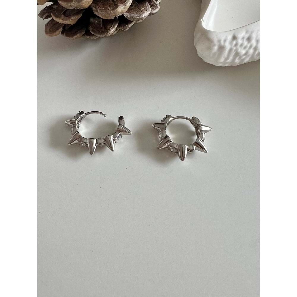 XUPING TAŞLI ÇİVİ MODEL HALKA KÜPE-GÜMÜŞ RENK ACR7836