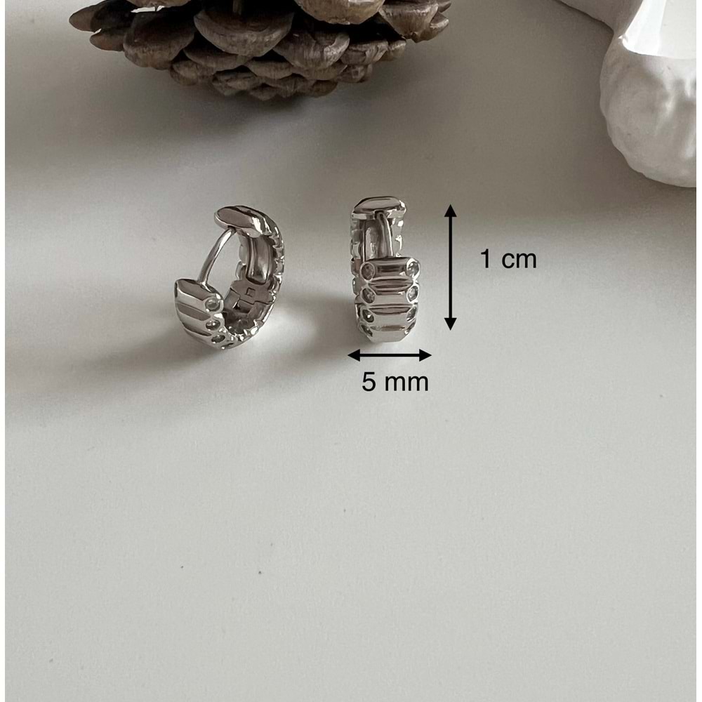 XUPING TAŞLI MİNİMAL HALKA KÜPE-GÜMÜŞ RENK ACR7838