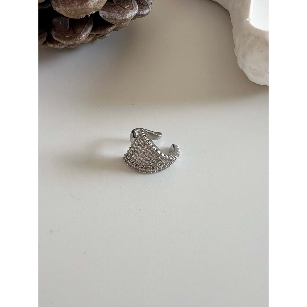 TAŞLI ÜÇGEN KIKIRDAK (EARCUFF) KÜPE-GÜMÜŞ RENK ACR7969