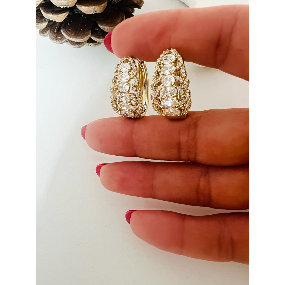 XUPING 14K TAŞLI KÜPE-GOLD RENK ACR8529