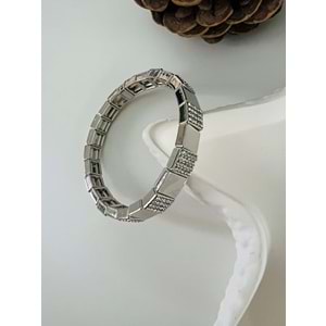 GÜMÜŞ RENK KARE TAŞLI LASTİKLİ BİLEKLİK ACR8613