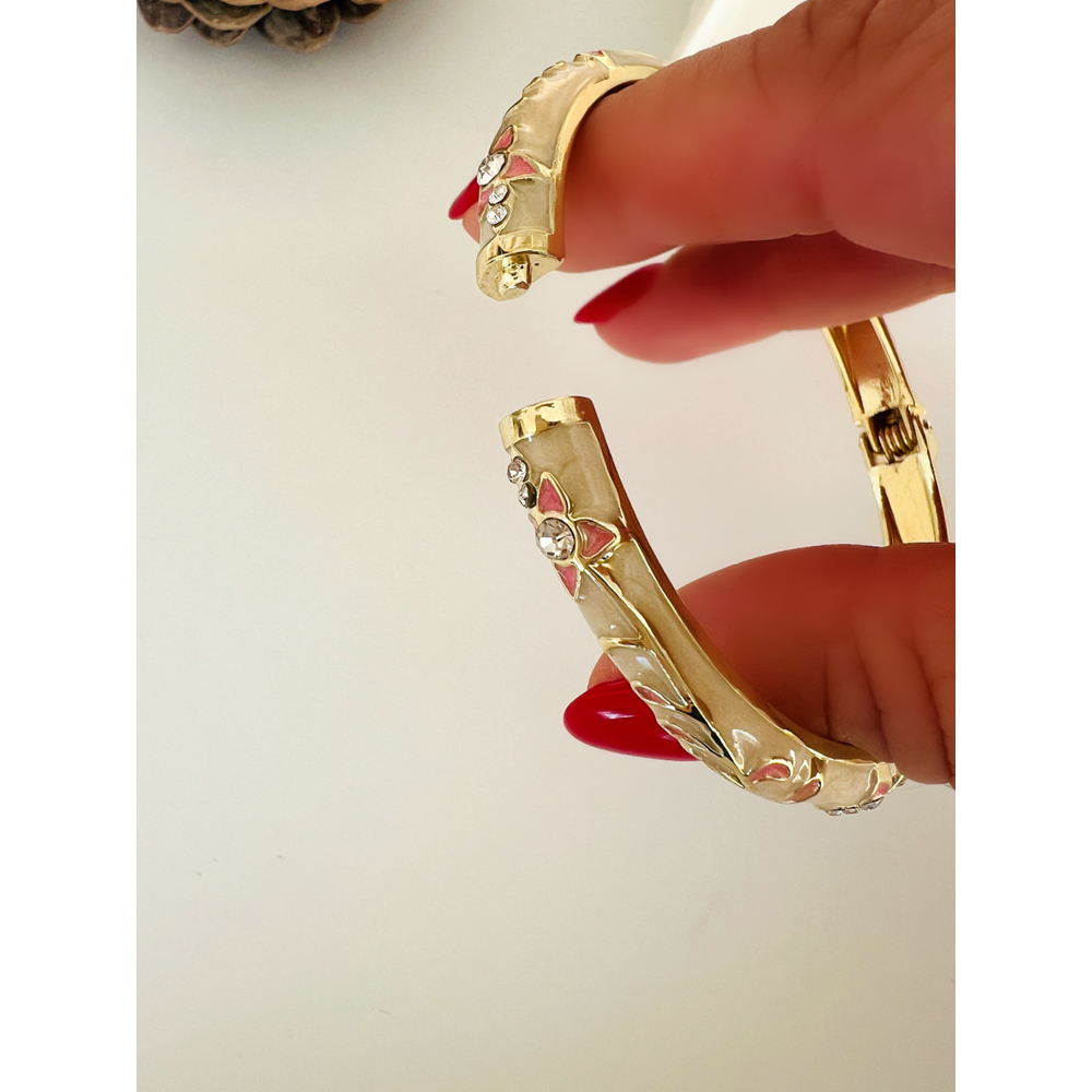 ÖZEL SERİ KREM MİNELİ, PEMBE ÇİÇEKLİ KELEPÇE ACR8702