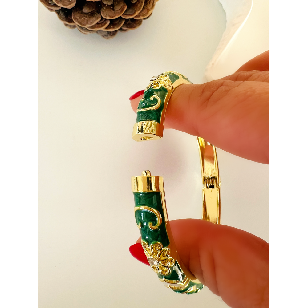 ÖZEL SERİ YEŞİL MİNELİ, ÇİÇEK DESENLİ KELEPÇE ACR8709