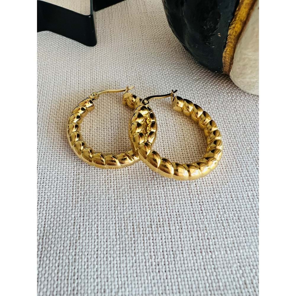 GOLD RENK BURGU ÇELİK HALKA KÜPE ACR8862