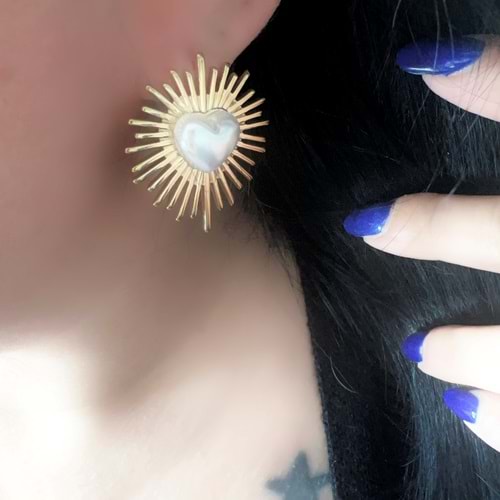 İNCİLİ KALP ÇELİK KÜPE-GOLD RENK ACR9246