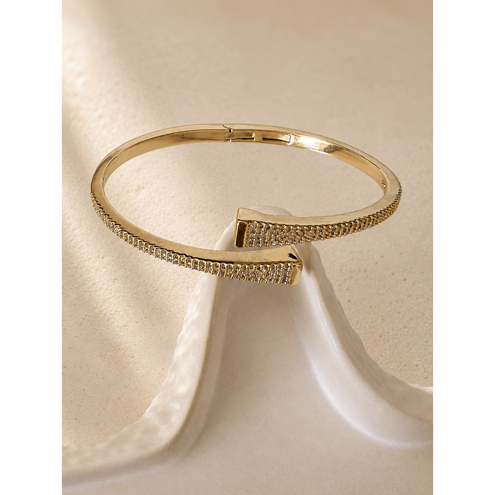 PREMİUM SERİ, GOLD RENK, ZİRKON TAŞLI KELEPÇE ACR9829